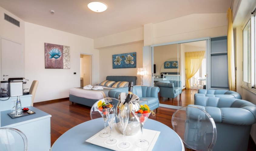 Quadruple 7th floor Suite