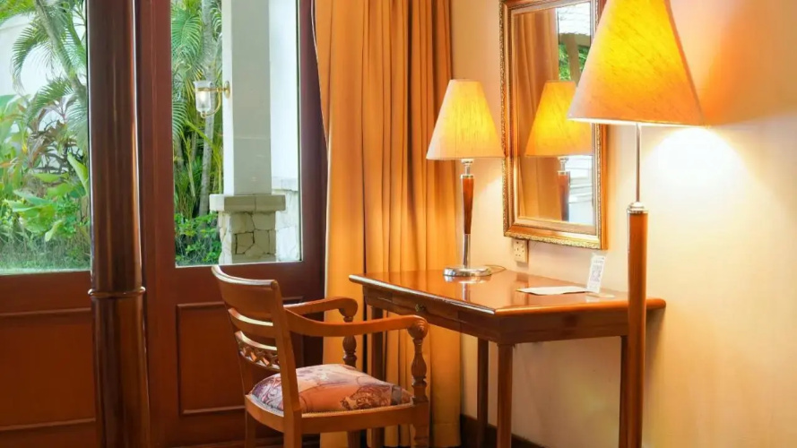Lorin Solo Hotel