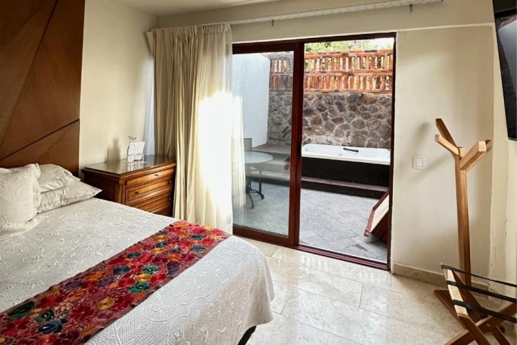 No. 12 Double Suite