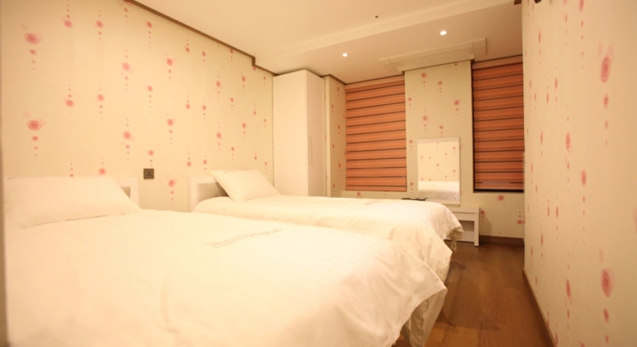 Twin room