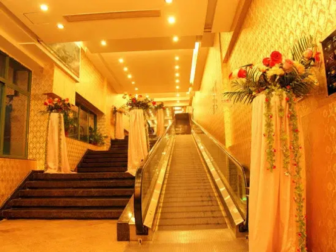New Sunshine Hotel