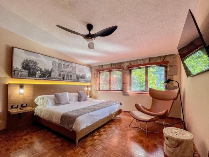 3 Bedrooms House