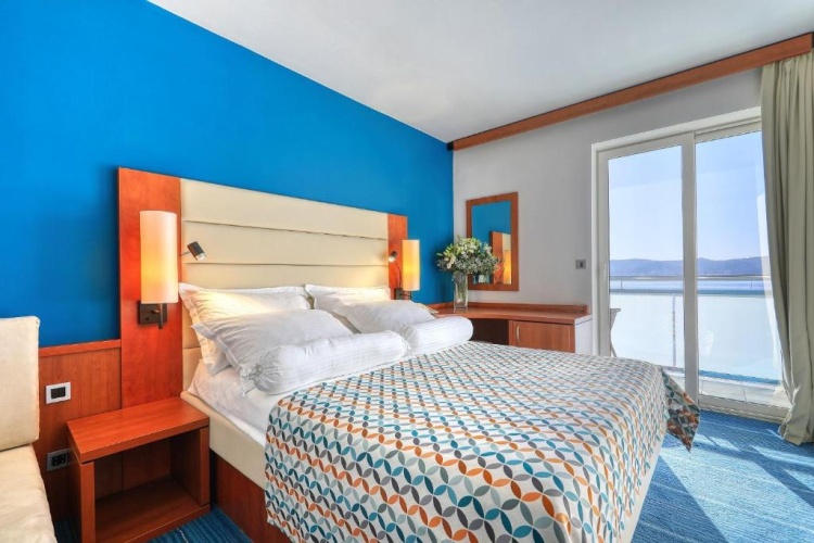 Premium Double Club room with view