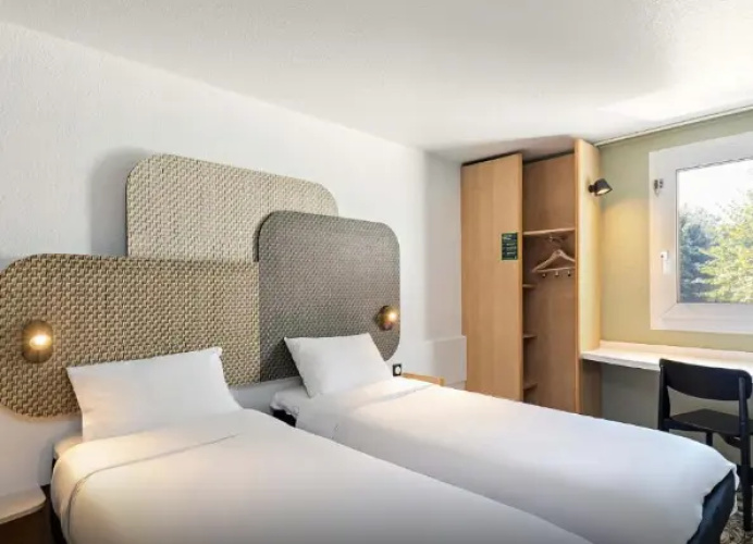 Twin room