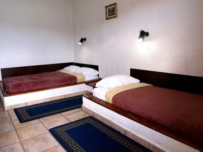 Basic Triple room