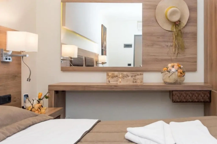 2 Bedrooms Sharing Pool Apartment
