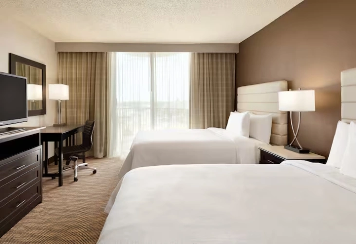 1 Bedroom Accessible Twin Suite