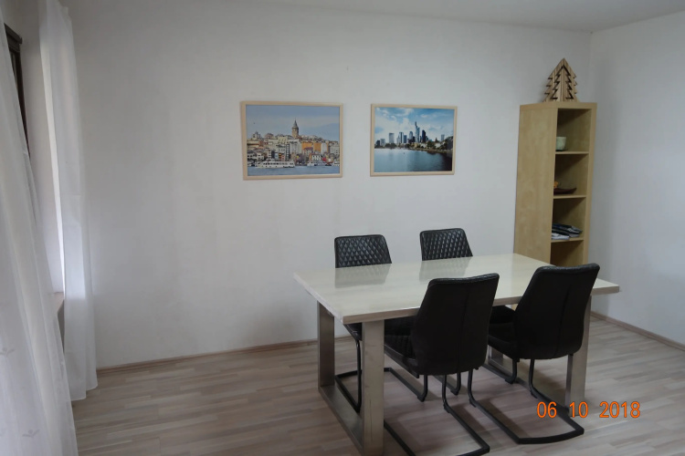 Apartment König