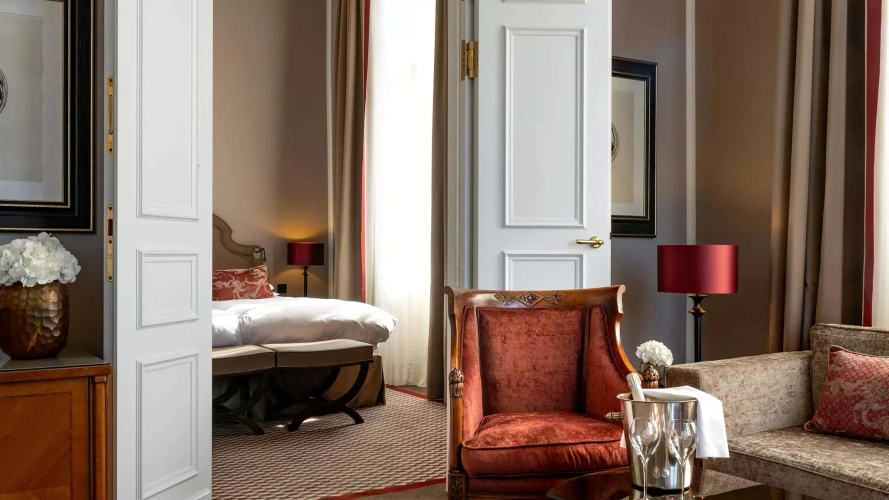 Dom Double Suite