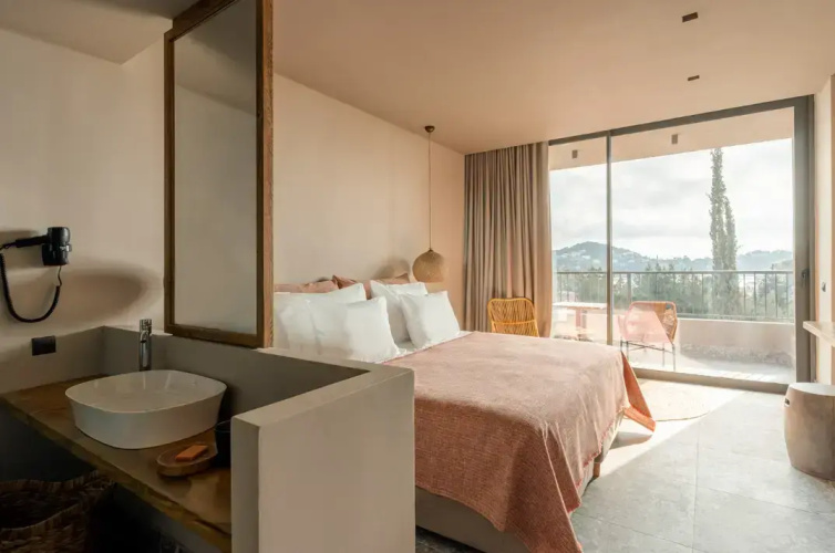 Comfort Double room with balcony and with garden view