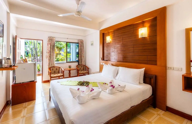 Super Deluxe Double room with balcony and with pool view