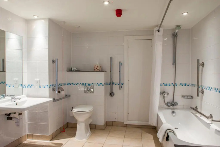 Holiday Inn Ipswich photo 20