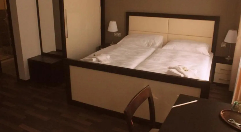 Hotel Corona