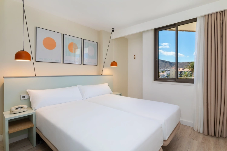 Sol with Lounge Twin room with ocean view