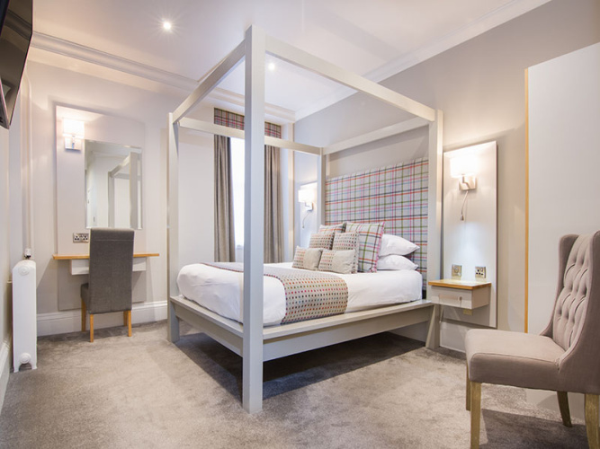 Four Poster Double room