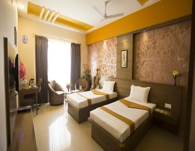 Hotel AMR EVVERGREEN