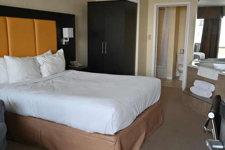 Standard Jacuzzi Double room