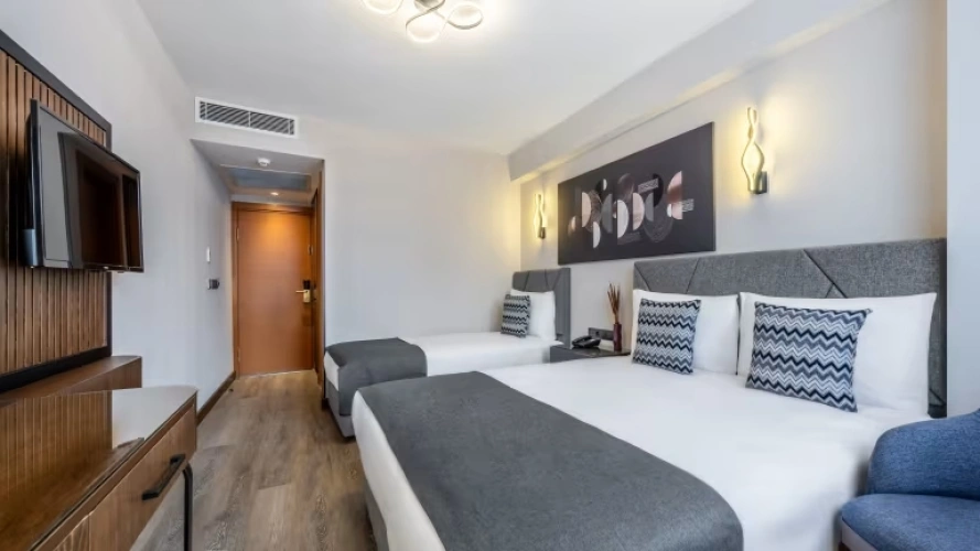 Superior Triple room