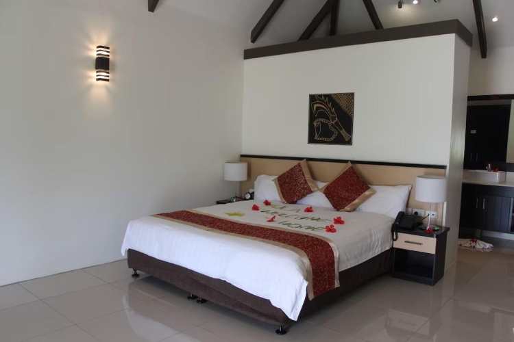 Double Hotel Suite