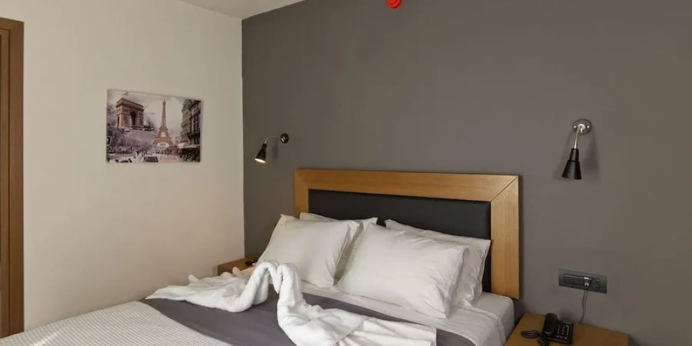 No window Double Room