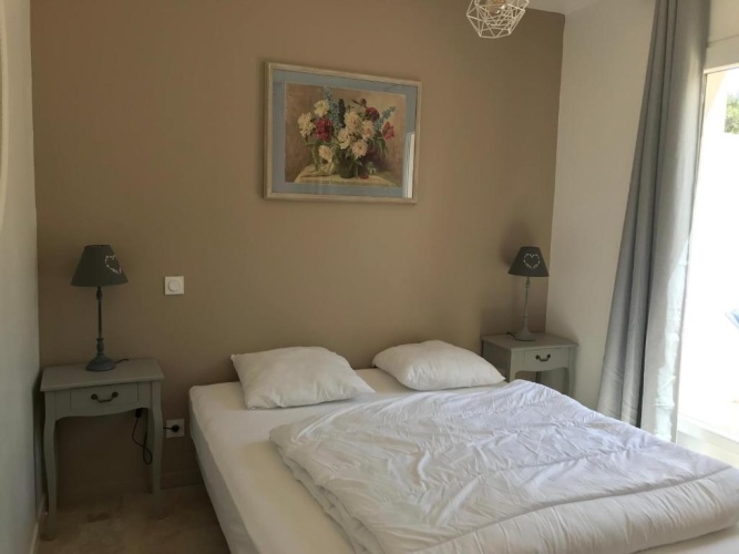 2 Bedrooms Cottage