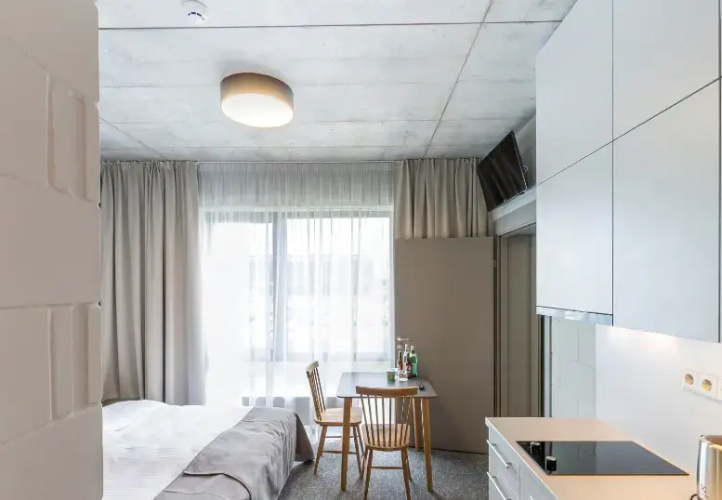 Air Hotel