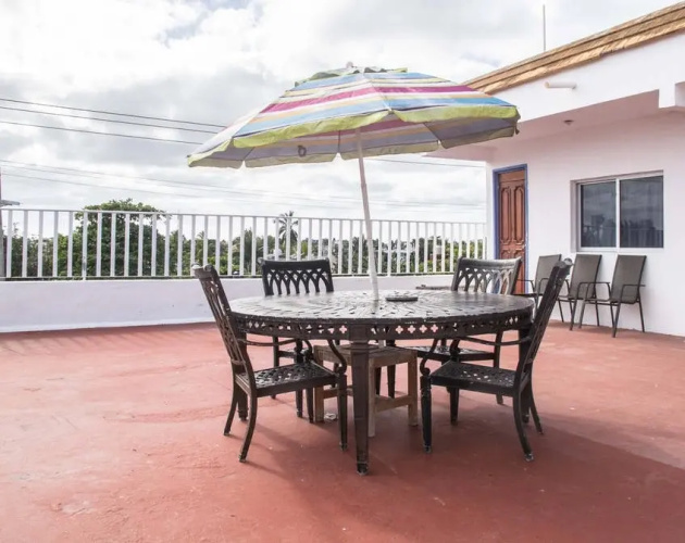 Hostel Paradise Bed&Breakfast