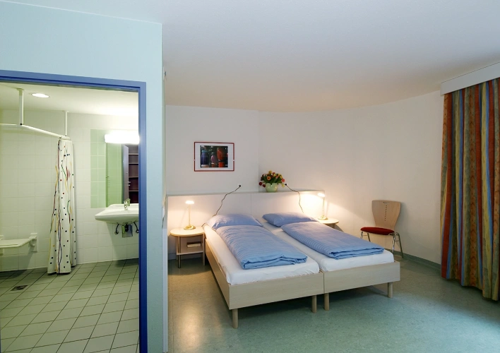 Deluxe Wheelchair Accessible Twin room
