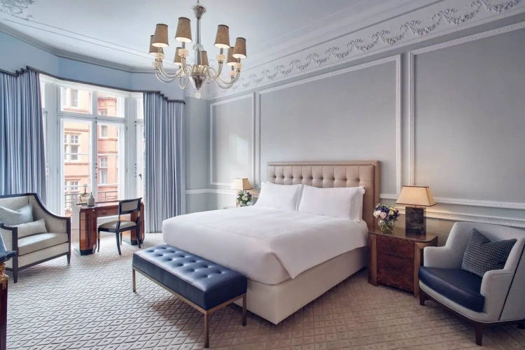 Corner Double Suite