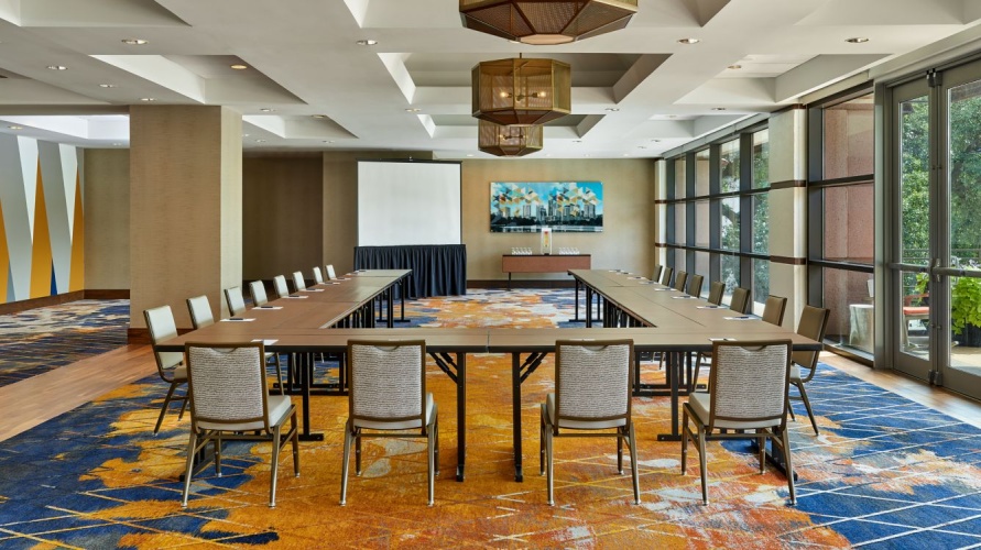 Downright Austin, A Renaissance Hotel photo 25