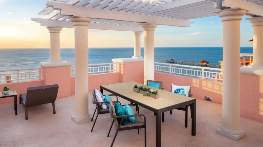 Private Rooftop Terrace Double Suite oceanfront