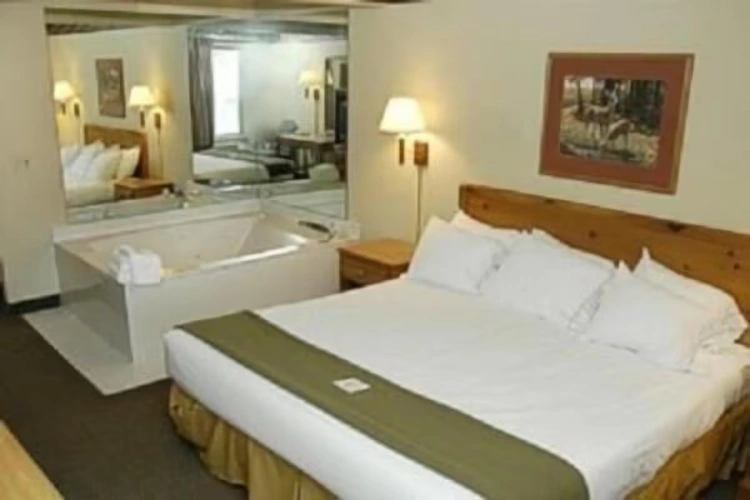 Jetted Tub Double room