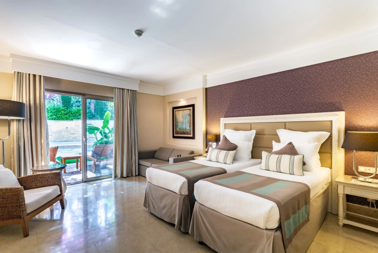 Standard Twin room poolside