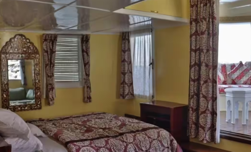 Superior Cabin
