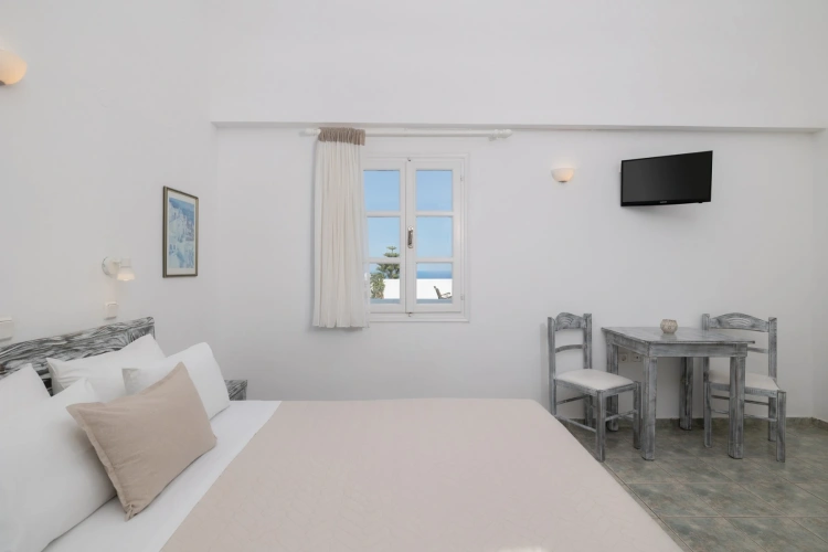 Double Small Suite with Jacuzzi
