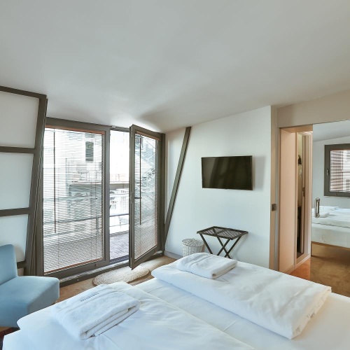 With Terrace Suite