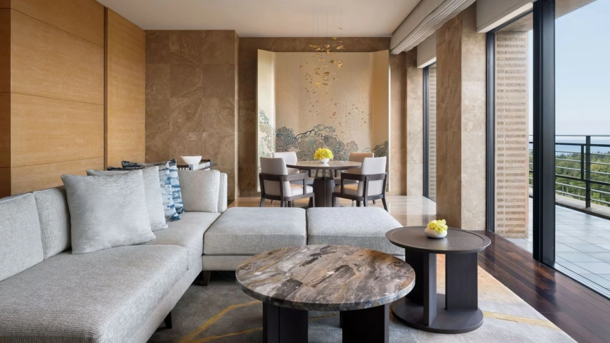 The Ritz Carlton Suite