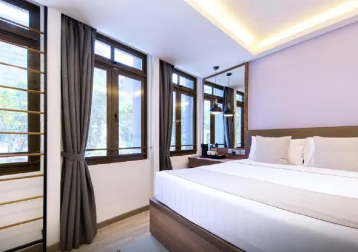 Premium Double room with city view