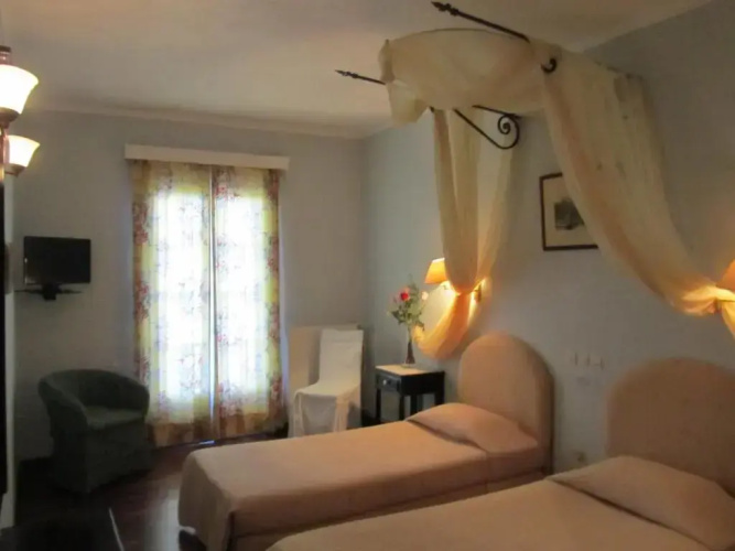 Levant Hotel