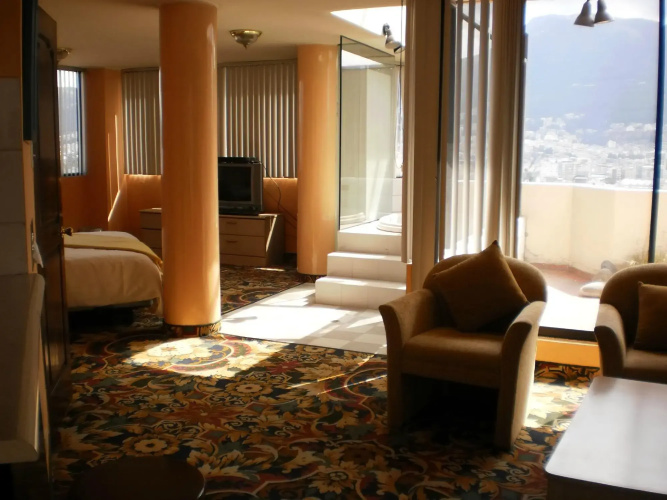 Stanford Suites Hotel