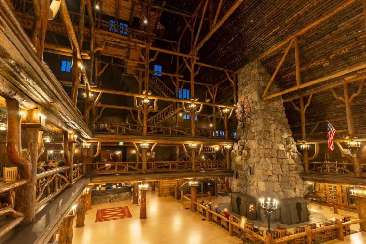 Old Faithful Inn photo 21