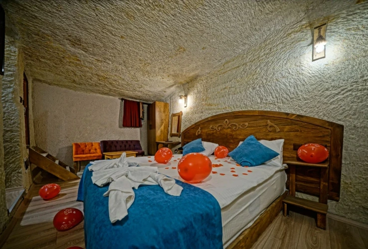 Jacuzzi Cave Double room