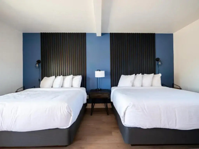 Balanced Rock Motel
