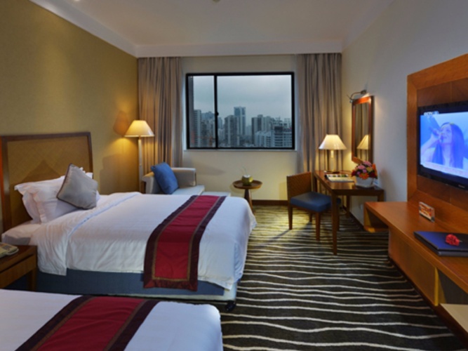 Twin room with ocean view