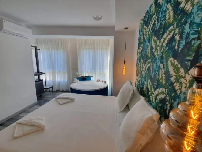 Double Suite