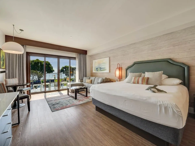 Double Junior Suite with bay view