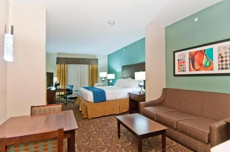 Accessible Double Suite