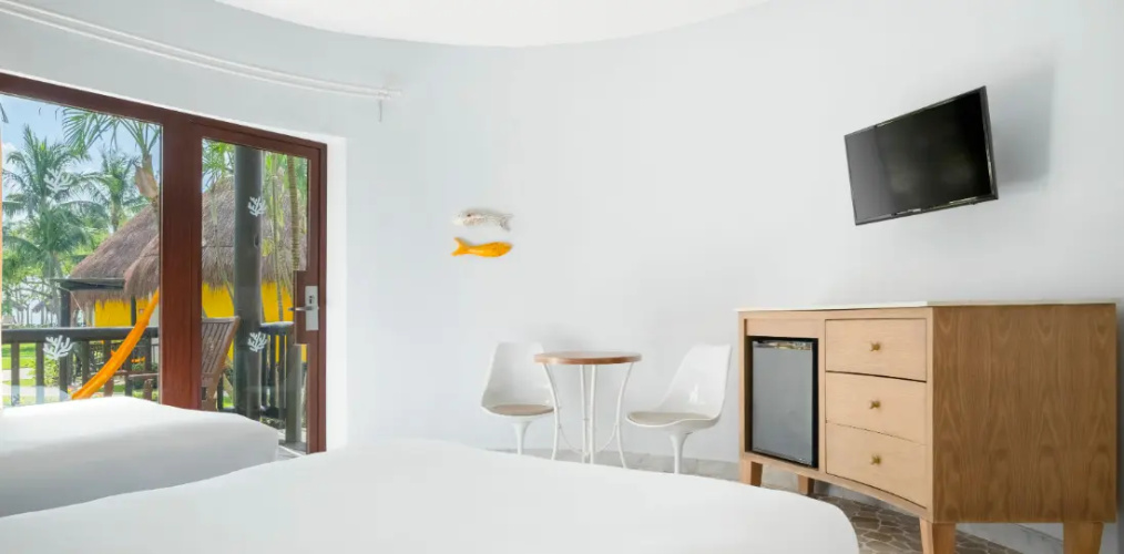 2 Bedrooms Family room