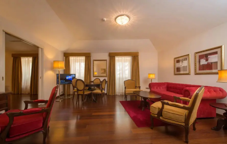 Double Suite
