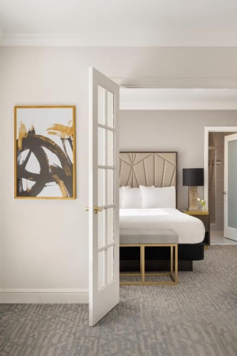 Martinique New York on Broadway, Curio Collection by Hilton photo 14